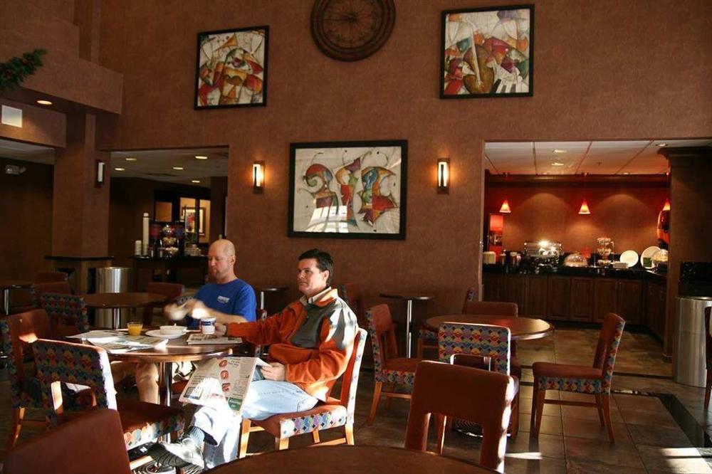 Hampton Inn & Suites Carson City Restaurace fotografie